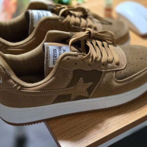 Sturysn Sneakers NWOT size EU 42 - Picture 3 of 5